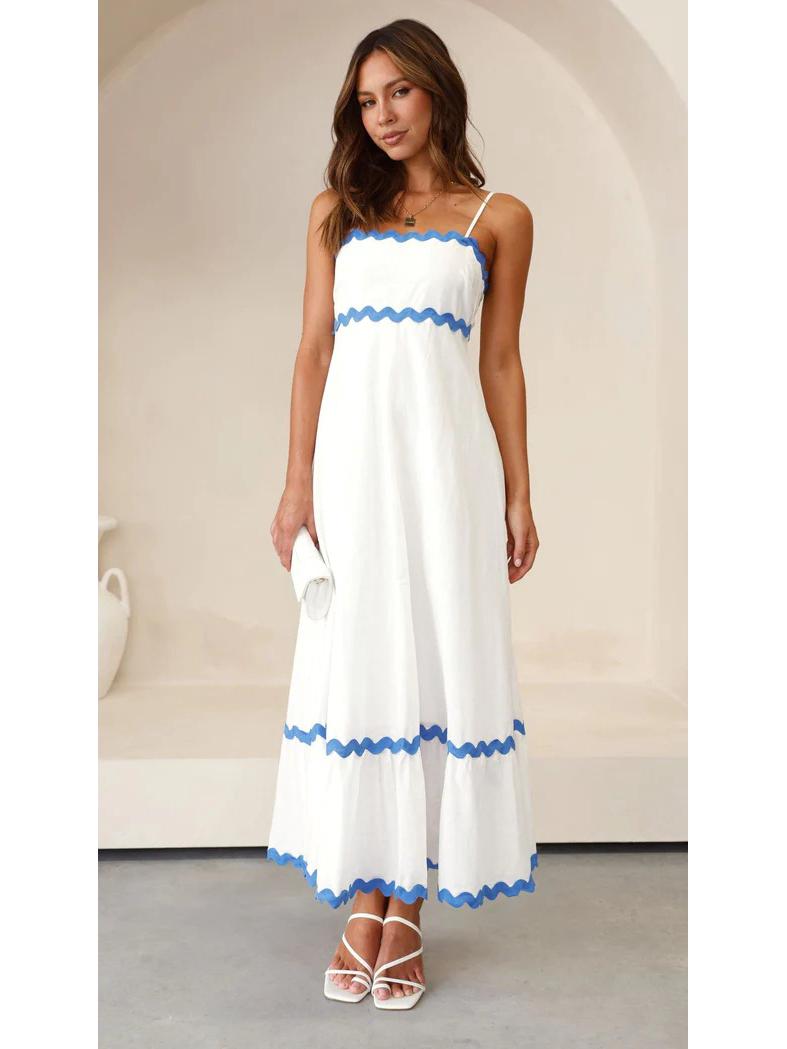 Elegant Spaghetti Strap Lace Patchwork Swing Dress in Solid Color Large
Elegant Spaghetti Strap Lace Patchwork Swing Dress in Solid Color Large