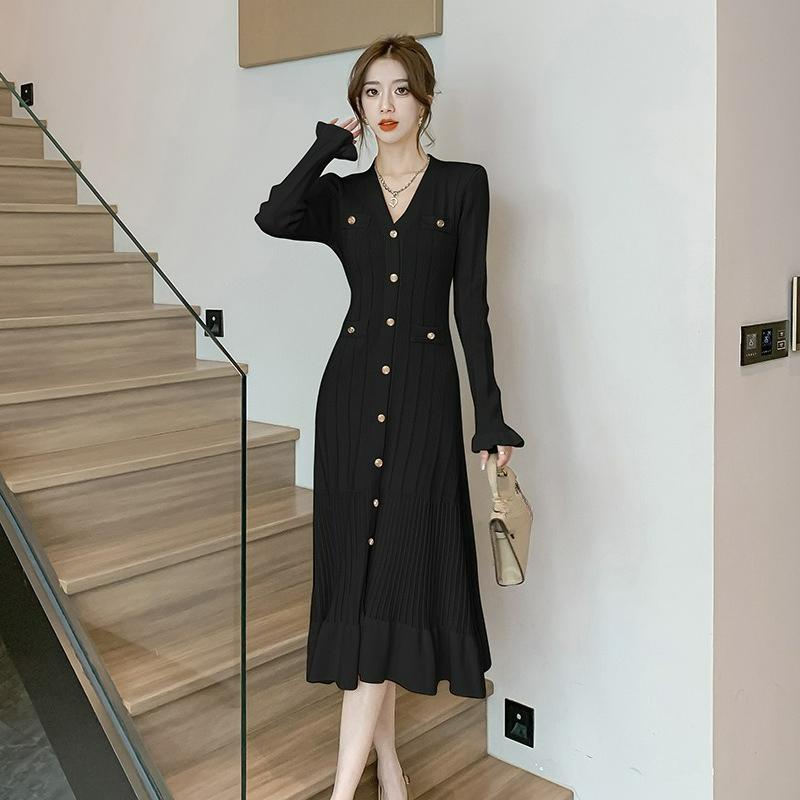 Women s Black V-neck Fishtail Long Skirt Slim Waist Knit Skirt Elegant S Button Dress XS чорний
Women s Black V-neck Fishtail Long Skirt Slim Waist Knit Skirt Elegant S Button Dress XS чорний
