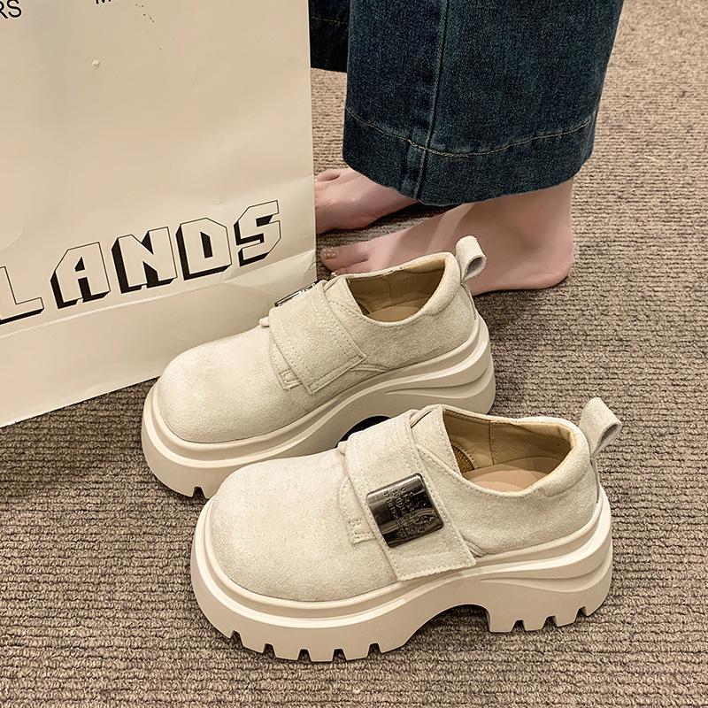 Женские лоферы на платформе 2025 Осень Новые Замшевые с матовой отделкой Круглый носок Низкий подъем Повседневная обувь Удобные Кожаные туфли в винтажном стиле 35
Женские лоферы на платформе 2025 Осень Новые Замшевые с матовой отделкой Круглый носок Низкий подъем Повседневная обувь Удобные Кожаные туфли в винтажном стиле 35