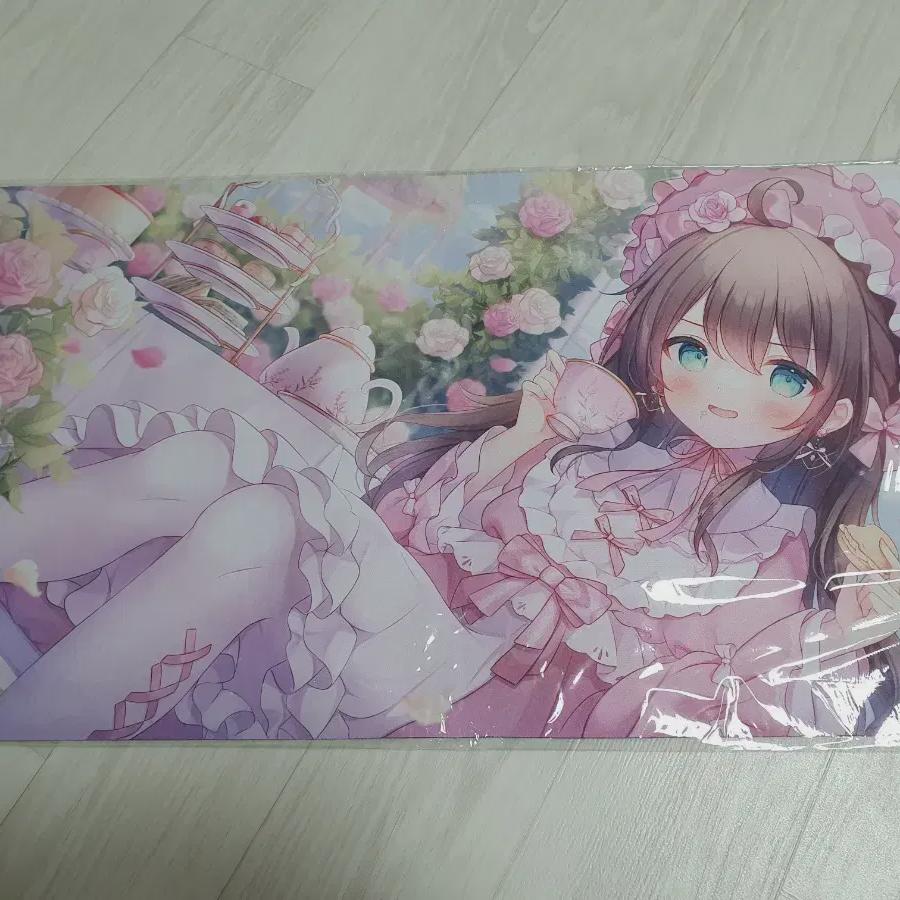 Официальный резиновый коврик в честь 4-й годовщины вещания Holo Live Natsuiro Matsuri
Официальный резиновый коврик в честь 4-й годовщины вещания Holo Live Natsuiro Matsuri