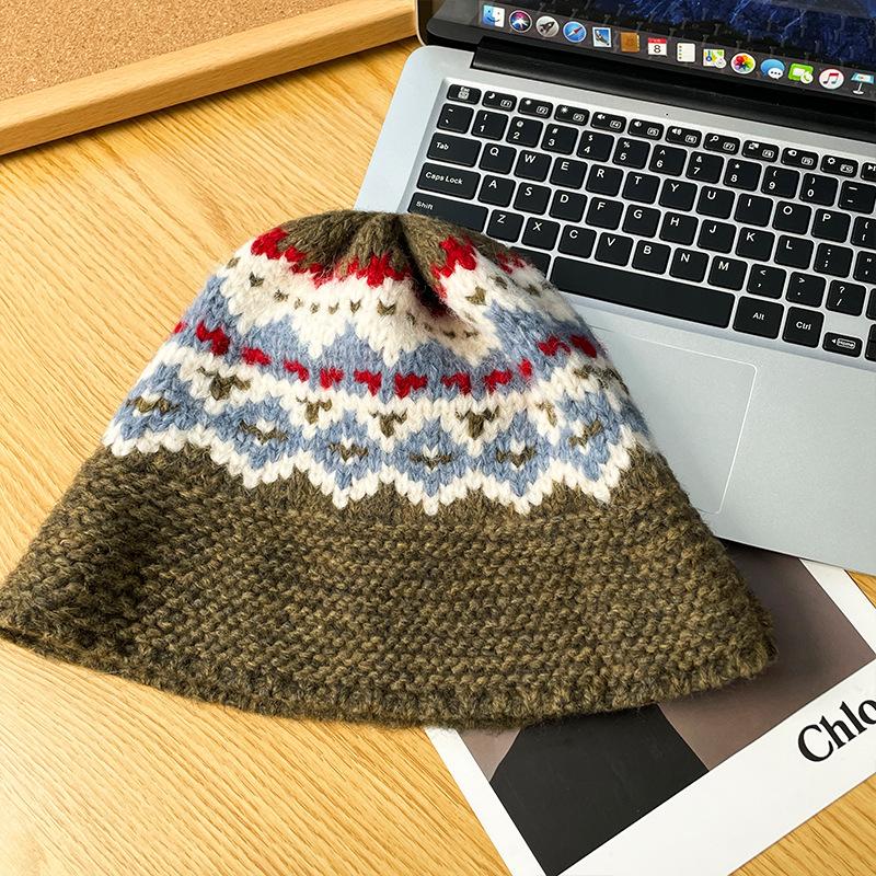 Вязаная шерстяная панама женская осенне-зимняя теплая с защитой ушей шерстяная шляпа ретро универсальная шляпа-ведро 55-59
Вязаная шерстяная панама женская осенне-зимняя теплая с защитой ушей шерстяная шляпа ретро универсальная шляпа-ведро 55-59