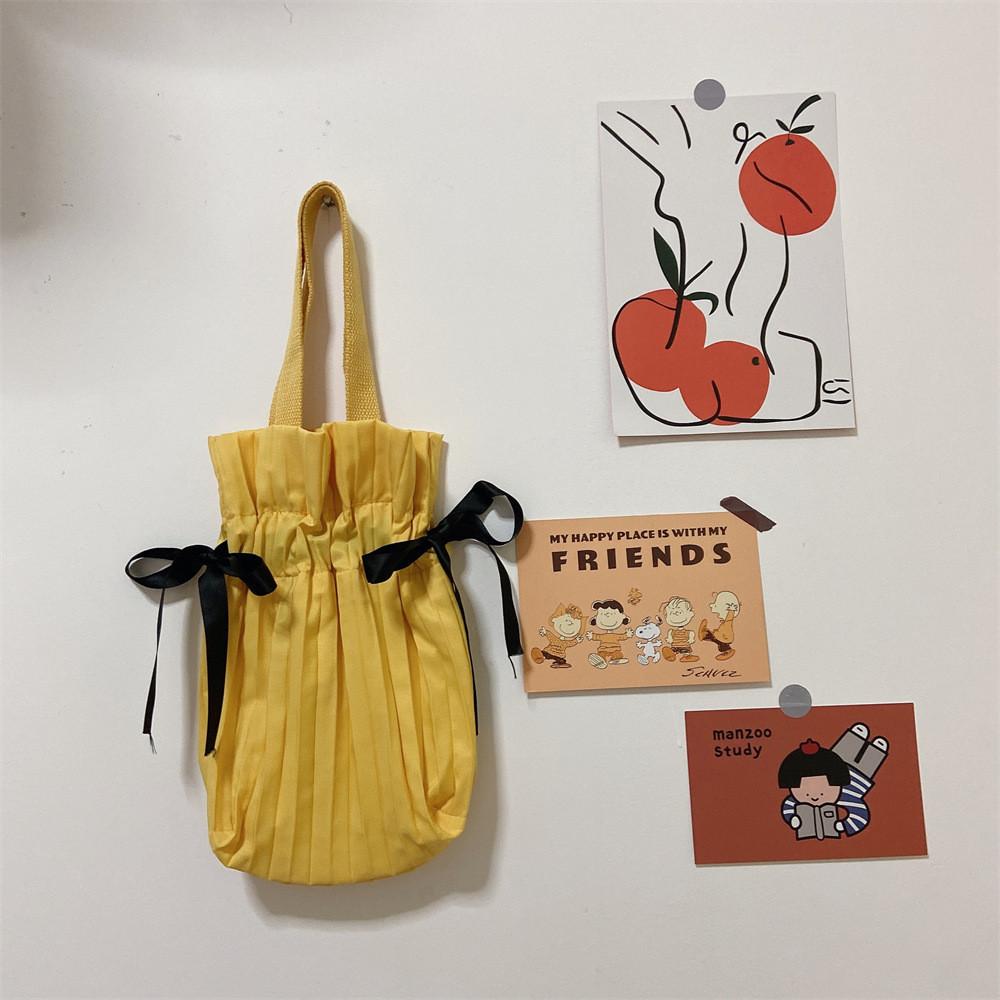 Fabric Contemporary Soft Tote Bag With Drawstring Closure Available In Stylish Colors For Travel жёлтый
Fabric Contemporary Soft Tote Bag With Drawstring Closure Available In Stylish Colors For Travel жёлтый