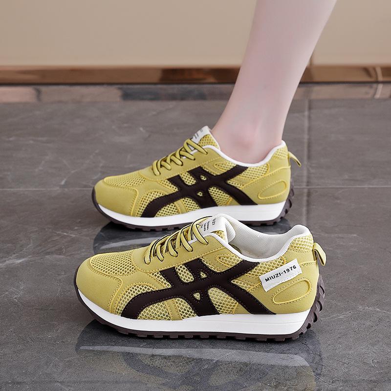 Lightweight, comfortable and non-slip running shoes for women 2025 summer new breathable mesh Forrest Gump casual board shoes for women 881-1 35
Lightweight, comfortable and non-slip running shoes for women 2025 summer new breathable mesh Forrest Gump casual board shoes for women 881-1 35