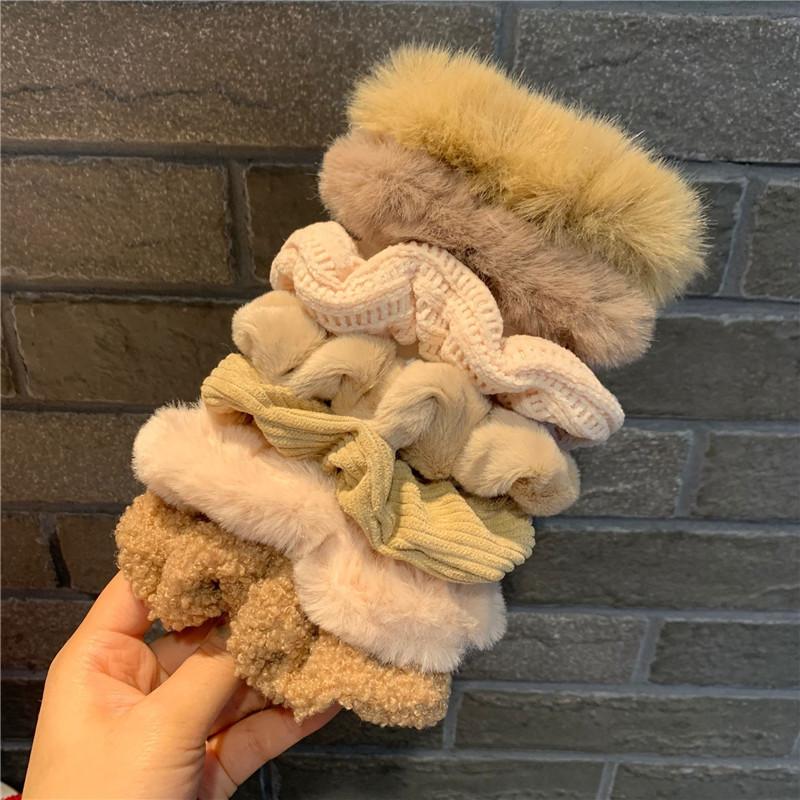 7pcs Autumn And Winter Plush Hair Tie Set for, Featuring a Warm And Versatile Design
7pcs Autumn And Winter Plush Hair Tie Set for, Featuring a Warm And Versatile Design
