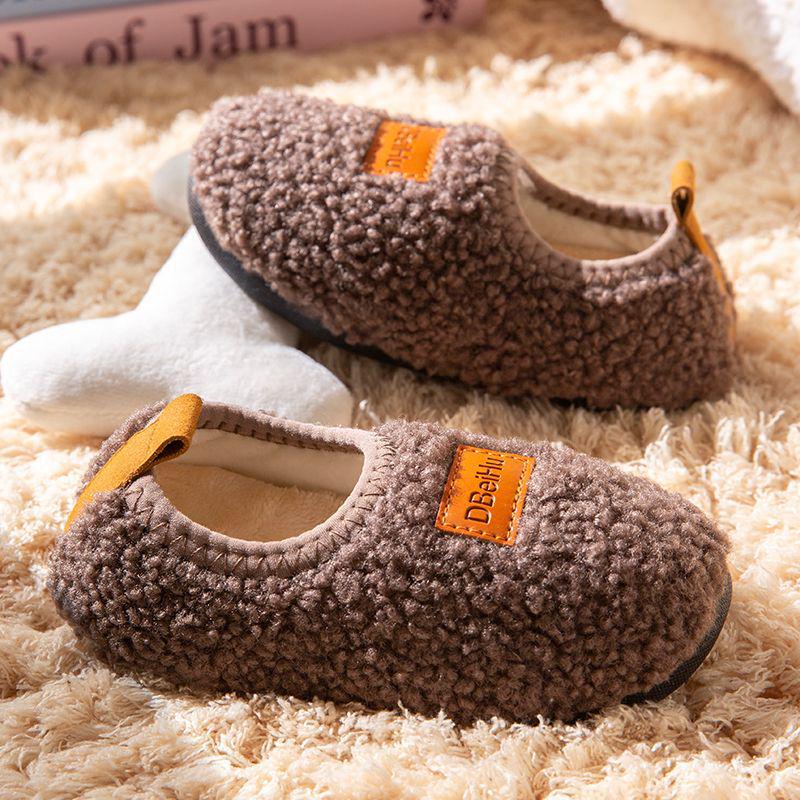 Children s Non-Slip Indoor Cotton Shoes for Boys and Girls - Warm, Heel-Covering, Perfect for Autumn and Winter 150 (Foot Length 14-14.5)
Children s Non-Slip Indoor Cotton Shoes for Boys and Girls - Warm, Heel-Covering, Perfect for Autumn and Winter 150 (Foot Length 14-14.5)