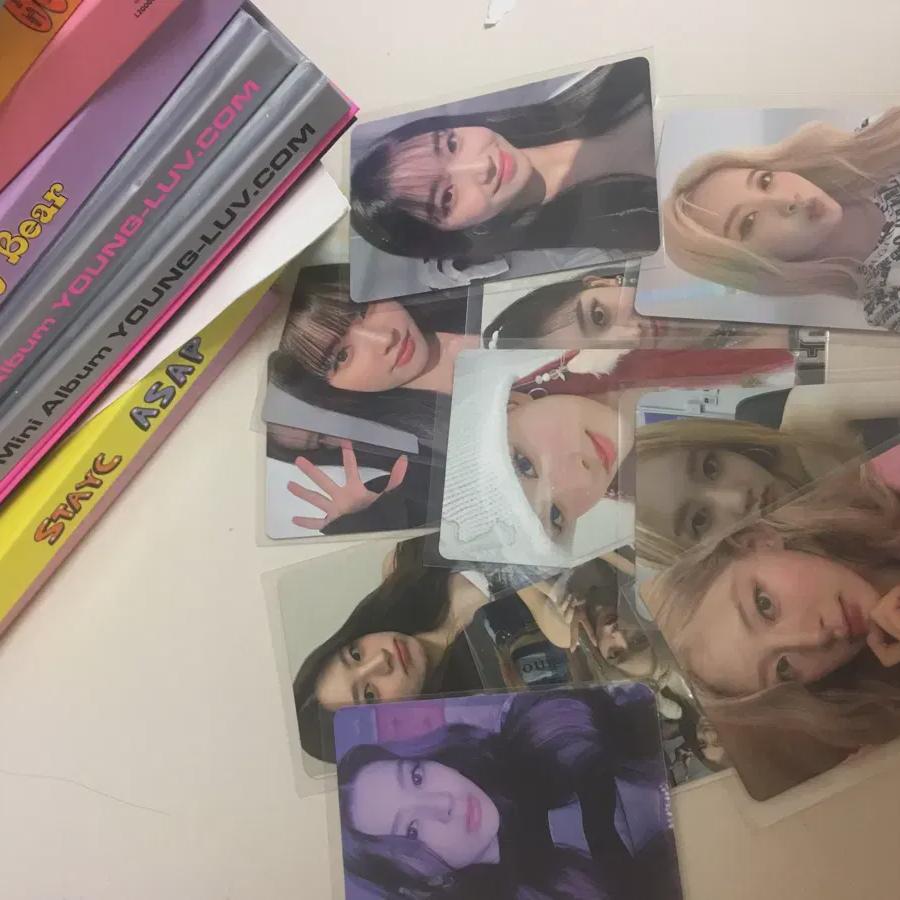 Stayc Album And Photocard Sell
Stayc Album And Photocard Sell