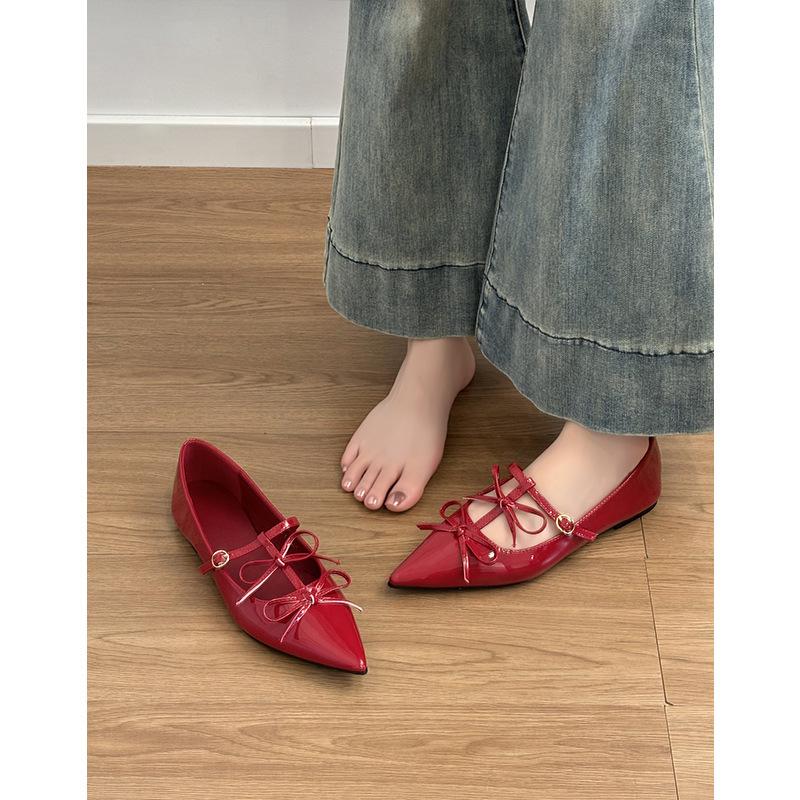 Temperament red bow shallow mouth pointed single shoes women s Mary Jane shoes 35 чорний
Temperament red bow shallow mouth pointed single shoes women s Mary Jane shoes 35 чорний