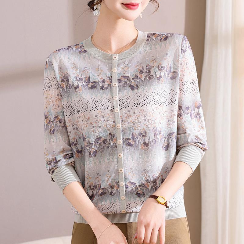 Autumn Women’s Lapel Long-Sleeve Printed Knitted T-Shirt - Fashionable and Versatile for Middle-Aged and Elderly. 2XL фіолетовий
Autumn Women’s Lapel Long-Sleeve Printed Knitted T-Shirt - Fashionable and Versatile for Middle-Aged and Elderly. 2XL фіолетовий