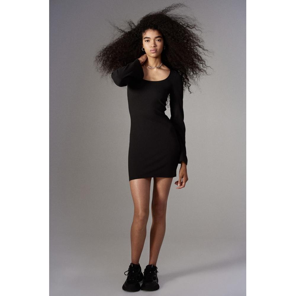 Облегающее платье HM в рубчик, черное
Облегающее платье HM в рубчик, черное