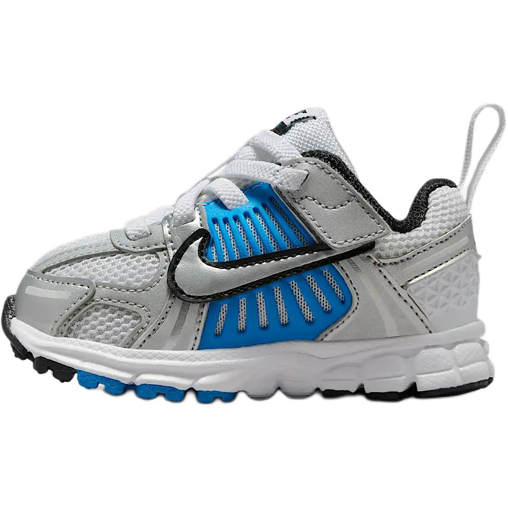 Nike Vomero 5 23.5
Nike Vomero 5 23.5