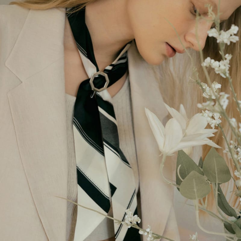 Saint Luxure Kyle Black 1.BLACK(+GIFT PACKAGE) (3,000 won)
Saint Luxure Kyle Black 1.BLACK(+GIFT PACKAGE) (3,000 won)