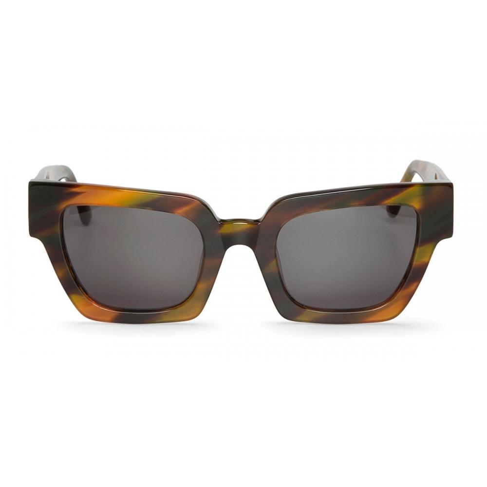 Мистер. Солнцезащитные очки Boho Frelard Zt40 11 унисекс /49-23-145
Мистер. Солнцезащитные очки Boho Frelard Zt40 11 унисекс /49-23-145