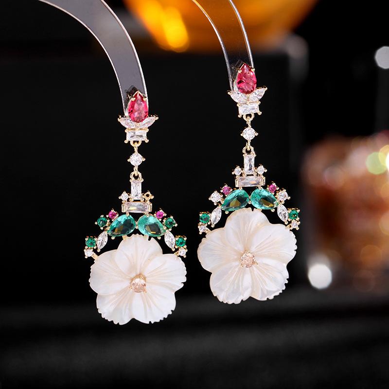 Women s Light Luxury Design Elegant Long Colored Zircon Earrings Fashionable And Versatile Niche Design Flower Earrings
Women s Light Luxury Design Elegant Long Colored Zircon Earrings Fashionable And Versatile Niche Design Flower Earrings