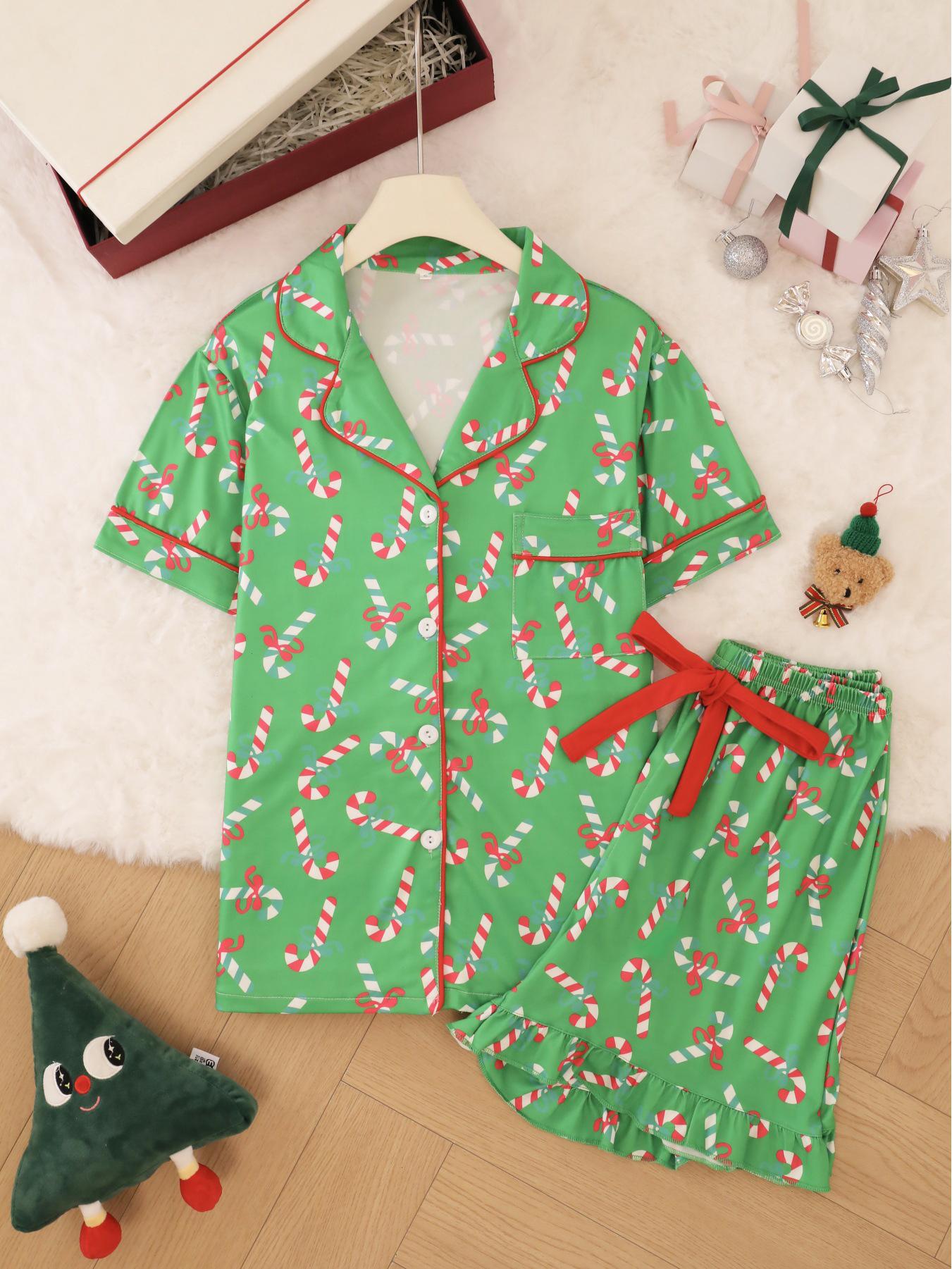 Комплект пижамы в европейском и американском стиле, полосатый, с коротким рукавом и шортами - Прохладный, удобный, дышащий. Small
Комплект пижамы в европейском и американском стиле, полосатый, с коротким рукавом и шортами - Прохладный, удобный, дышащий. Small