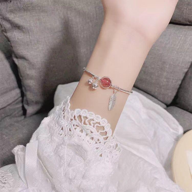 Berry crystal cute bracelet female trick peach blossom simple couple love sweet jewelry bell ring feather crystal bracelet
Berry crystal cute bracelet female trick peach blossom simple couple love sweet jewelry bell ring feather crystal bracelet