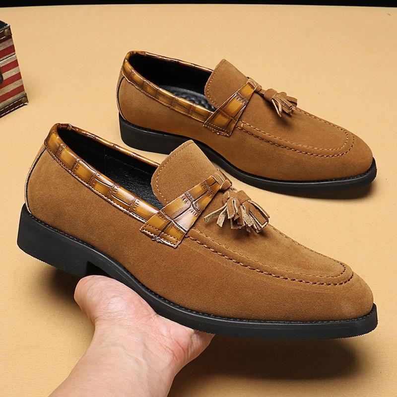 9611 Leather Shoes Men s New Trend Business Pointed Men s Shoes Korean Version British Sulu Versatile Casual Pedal 48 темно-коричневого кольору
9611 Leather Shoes Men s New Trend Business Pointed Men s Shoes Korean Version British Sulu Versatile Casual Pedal 48 темно-коричневого кольору