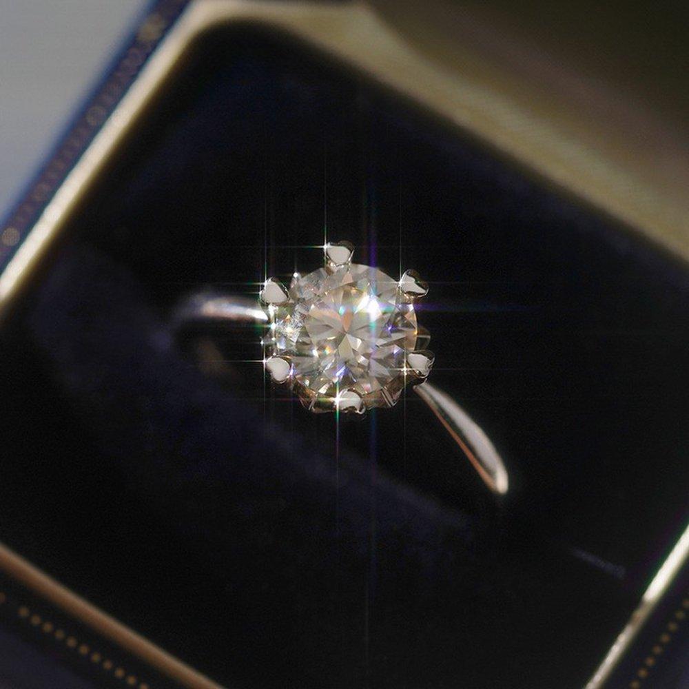 925 Silver Karena Heart Prong Moissanite Ring W
925 Silver Karena Heart Prong Moissanite Ring W