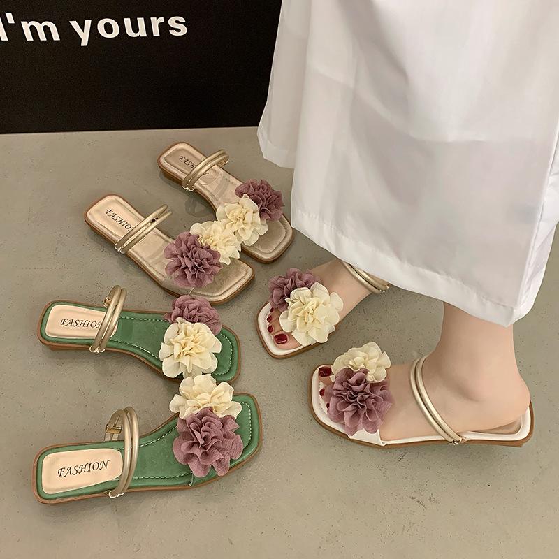 2025 spring and summer new sandals women s fashion flat slippers niche design sense casual one-word shoes 40
2025 spring and summer new sandals women s fashion flat slippers niche design sense casual one-word shoes 40