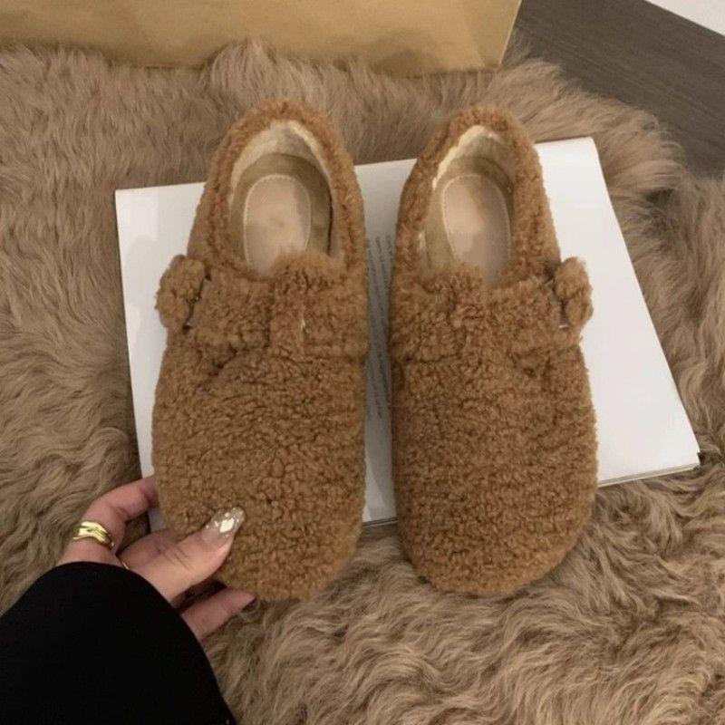 Женские большие размеры, стремя на одну ногу, толстая подошва, зимние теплые меховые туфли-бобы, утепленные подкладкой ботильоны до щиколотки, нескользящие походные спортивные хлопковые туфли 40 коричневый
Женские большие размеры, стремя на одну ногу, толстая подошва, зимние теплые меховые туфли-бобы, утепленные подкладкой ботильоны до щиколотки, нескользящие походные спортивные хлопковые туфли 40 коричневый