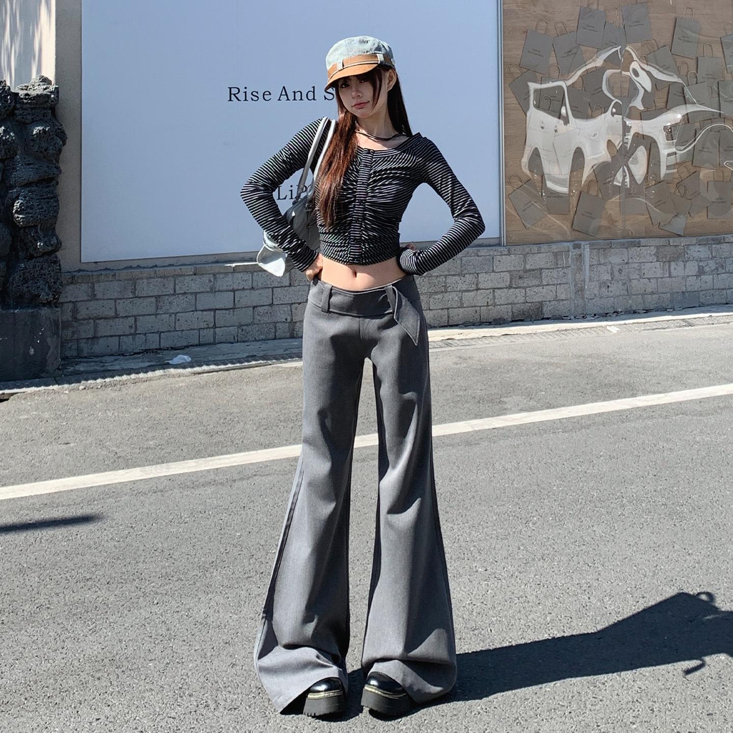 2026 Spring French Spicy Girl Low-Waist Loose Flared Pants for Women XL
2026 Spring French Spicy Girl Low-Waist Loose Flared Pants for Women XL