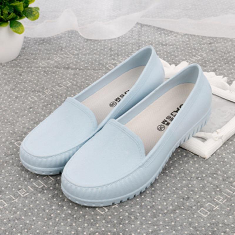 Rain shoes female nurse shoes Doudou shoes non-slip pregnant women work shoes low-top autumn and winter waterproof shoes low heel The shoes are one size too small
Rain shoes female nurse shoes Doudou shoes non-slip pregnant women work shoes low-top autumn and winter waterproof shoes low heel The shoes are one size too small
