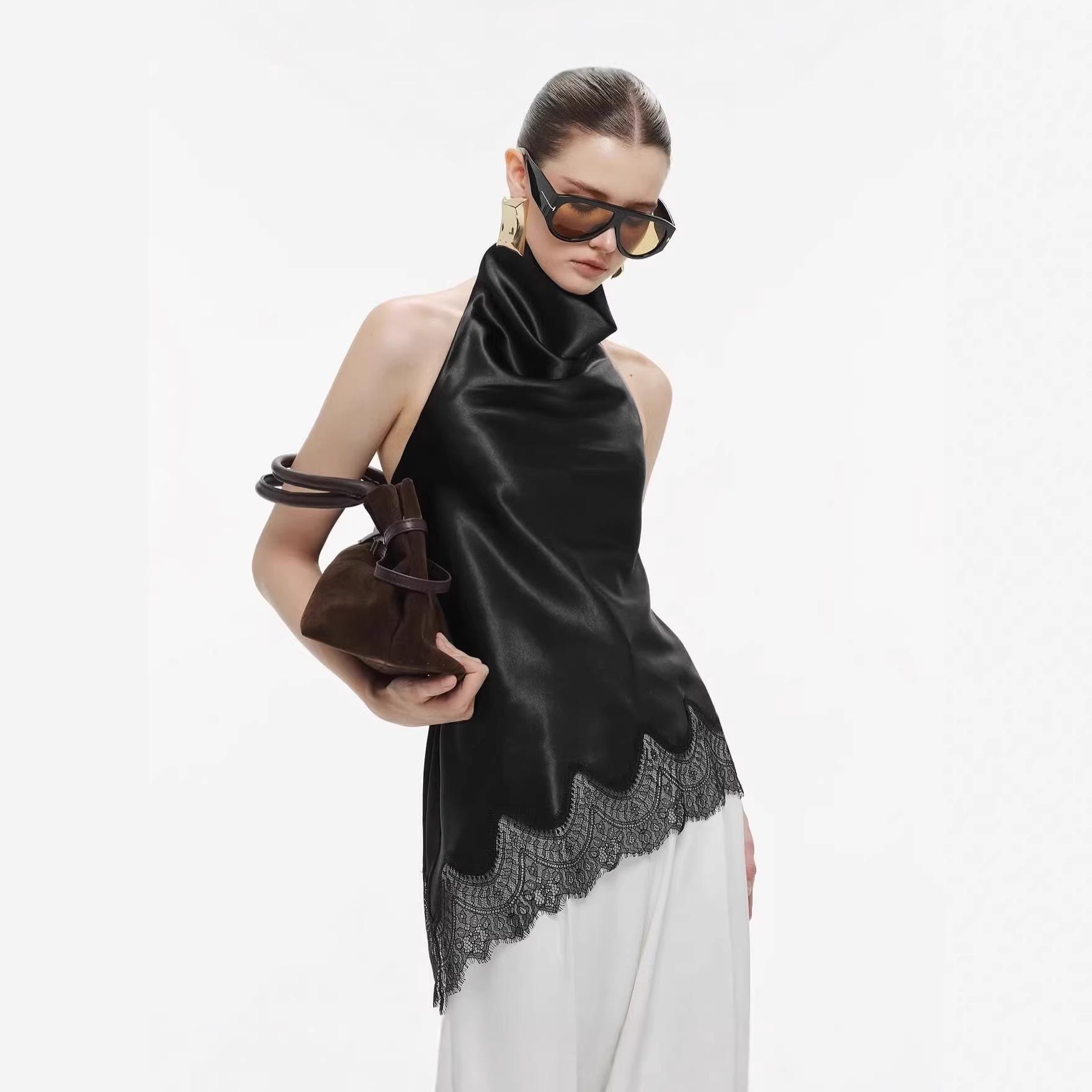 Cross-Border Stylish Halter Neck Satin Top with Irregular Lace Trim, Backless & Sleeveless for Women Small чорний
Cross-Border Stylish Halter Neck Satin Top with Irregular Lace Trim, Backless & Sleeveless for Women Small чорний