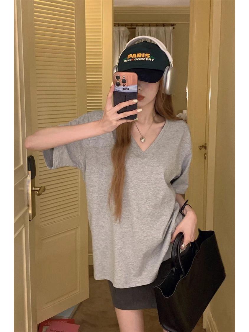 Women s V-neck Solid White T-Shirt, Short Sleeve, Summer 2026, Casual Korean Style, Slimming, Loose Fit Small светло-серый
Women s V-neck Solid White T-Shirt, Short Sleeve, Summer 2026, Casual Korean Style, Slimming, Loose Fit Small светло-серый