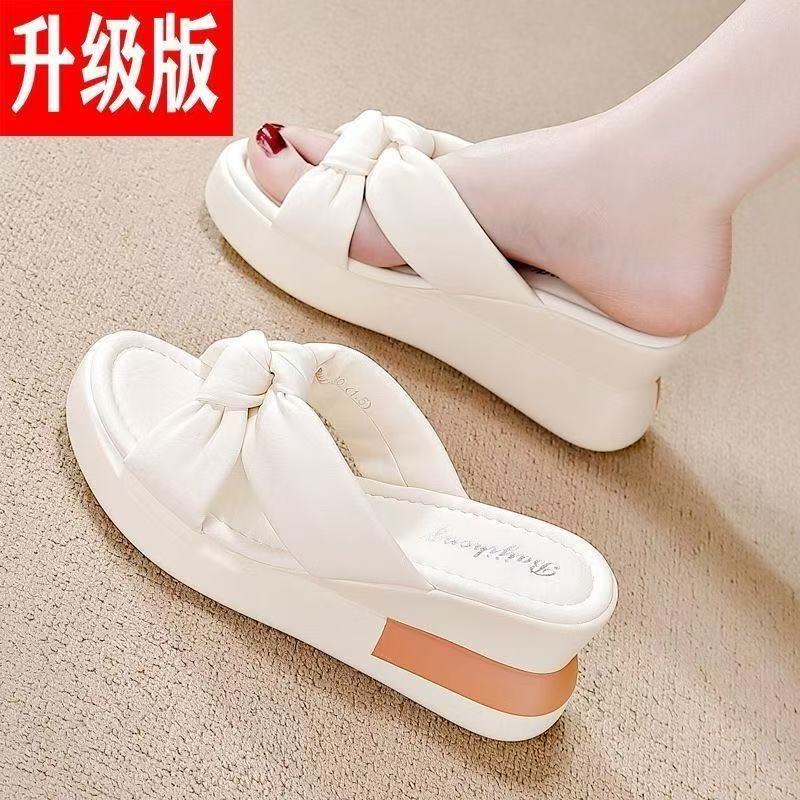 Тапочки женские летняя верхняя одежда 2025 новые женские туфли модные на платформе танкетка каблук высокий каблук женские босоножки женские классные тапочки 35
Тапочки женские летняя верхняя одежда 2025 новые женские туфли модные на платформе танкетка каблук высокий каблук женские босоножки женские классные тапочки 35