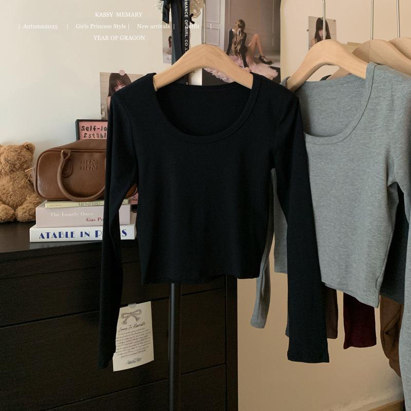 Women s Autumn Chic Slim-Fit Solid Color U-neck Long-Sleeve Base Layer Top M (Weight 95-105)
Women s Autumn Chic Slim-Fit Solid Color U-neck Long-Sleeve Base Layer Top M (Weight 95-105)
