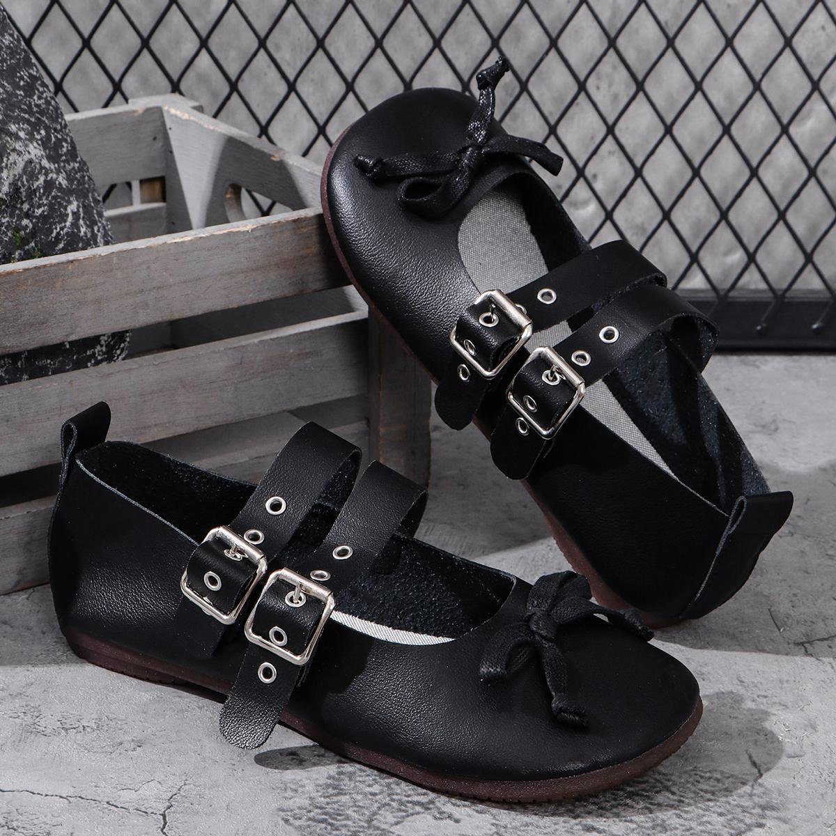 Французские балетки женские балетки из мягкой кожи с бантом на шнуровке с неглубокой металлической отделкой на поясе с крестообразными ремешками и пряжкой на ремне 43 чёрный
Французские балетки женские балетки из мягкой кожи с бантом на шнуровке с неглубокой металлической отделкой на поясе с крестообразными ремешками и пряжкой на ремне 43 чёрный