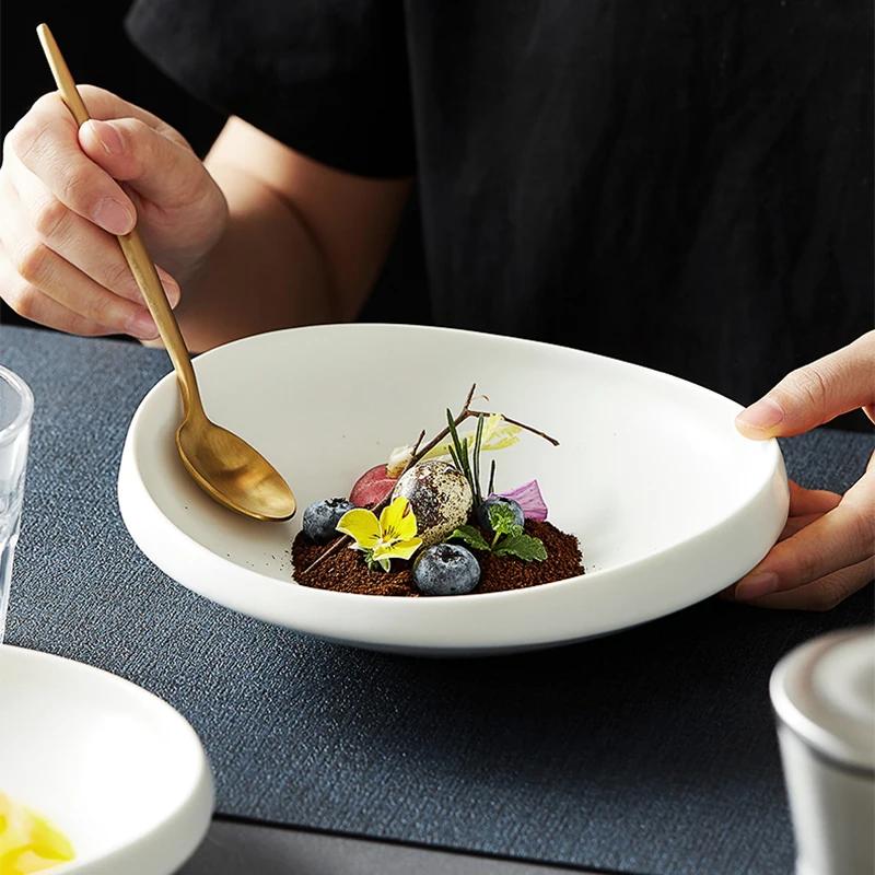 High-end Ceramic Western Food Pasta Plate Creative White Oval Salad Bowl 10 Inches Thick Edge Dessert Plate Restaurant Tableware
High-end Ceramic Western Food Pasta Plate Creative White Oval Salad Bowl 10 Inches Thick Edge Dessert Plate Restaurant Tableware