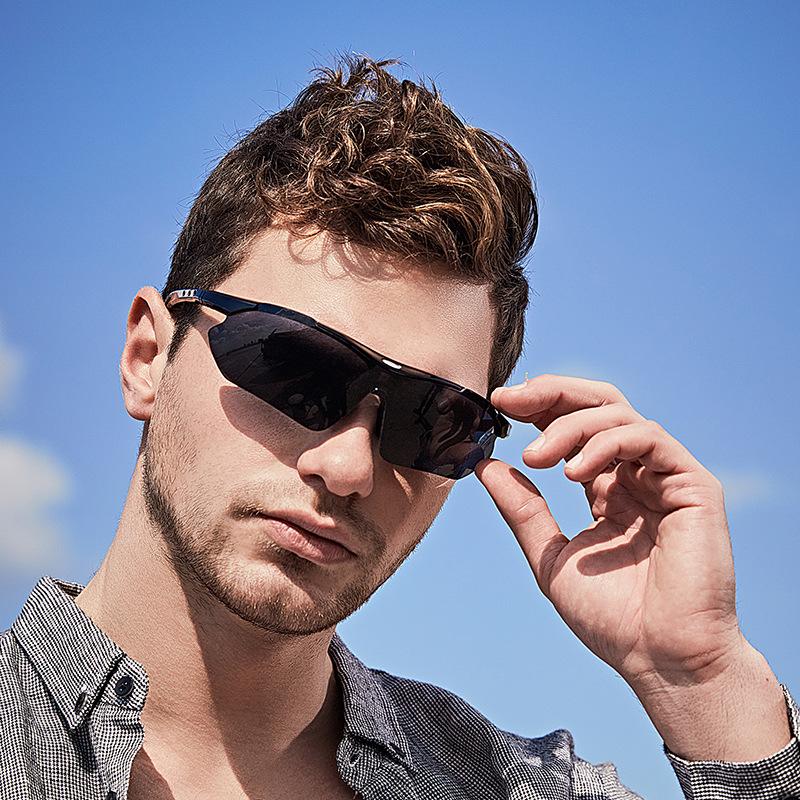 Новое модное спортивное зеркало для верховой езды с полурамкой в белой рамке. Модные взрывозащищенные солнцезащитные очки для верховой езды с защитой от ударов.
Новое модное спортивное зеркало для верховой езды с полурамкой в белой рамке. Модные взрывозащищенные солнцезащитные очки для верховой езды с защитой от ударов.