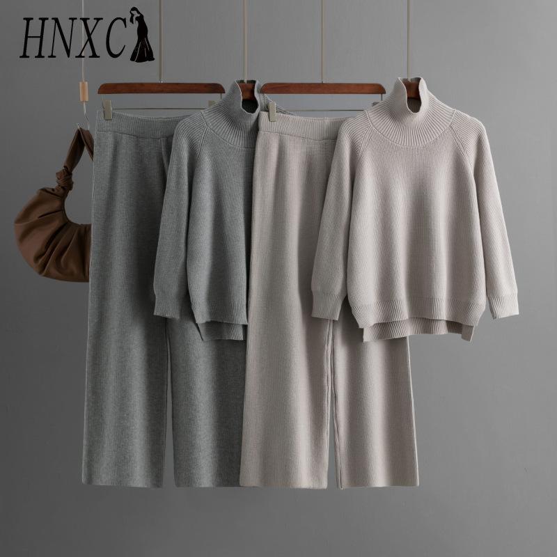 HNXC Модный комплект для осени и зимы: Однотонные вязаные брюки палаццо, свитер с высоким воротом и разрезами, комплект из двух предметов One Size серый
HNXC Модный комплект для осени и зимы: Однотонные вязаные брюки палаццо, свитер с высоким воротом и разрезами, комплект из двух предметов One Size серый