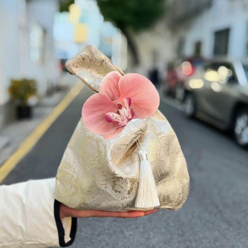 Chinese Style Embroidered Handbag Handbag Flower Print Tea Tools Storage Bag Cheongsam Accessories Small Item Pouch
Chinese Style Embroidered Handbag Handbag Flower Print Tea Tools Storage Bag Cheongsam Accessories Small Item Pouch