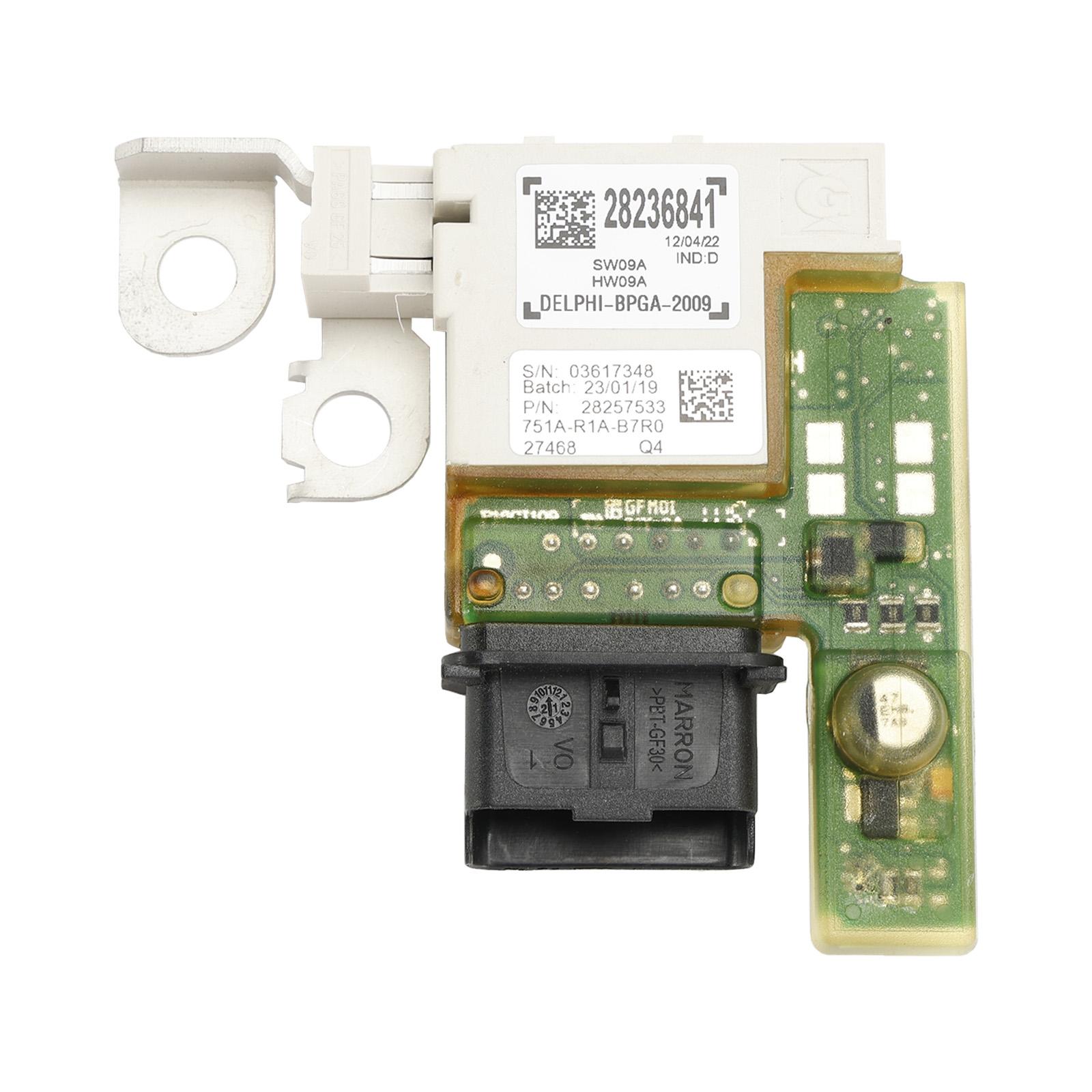 Модуль напряжения блока предохранителей 28236841 для Citroen C4 Picasso Peugeot 3008 5008
Модуль напряжения блока предохранителей 28236841 для Citroen C4 Picasso Peugeot 3008 5008