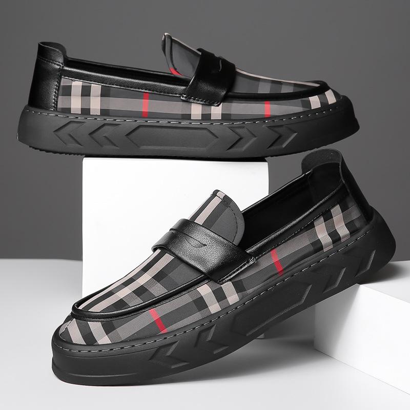 Британские мужские туфли Doudou 2025 года, черные, модные, короткие, с покрытием для ног, повседневные, кожаные туфли с одной педалью 38
Британские мужские туфли Doudou 2025 года, черные, модные, короткие, с покрытием для ног, повседневные, кожаные туфли с одной педалью 38