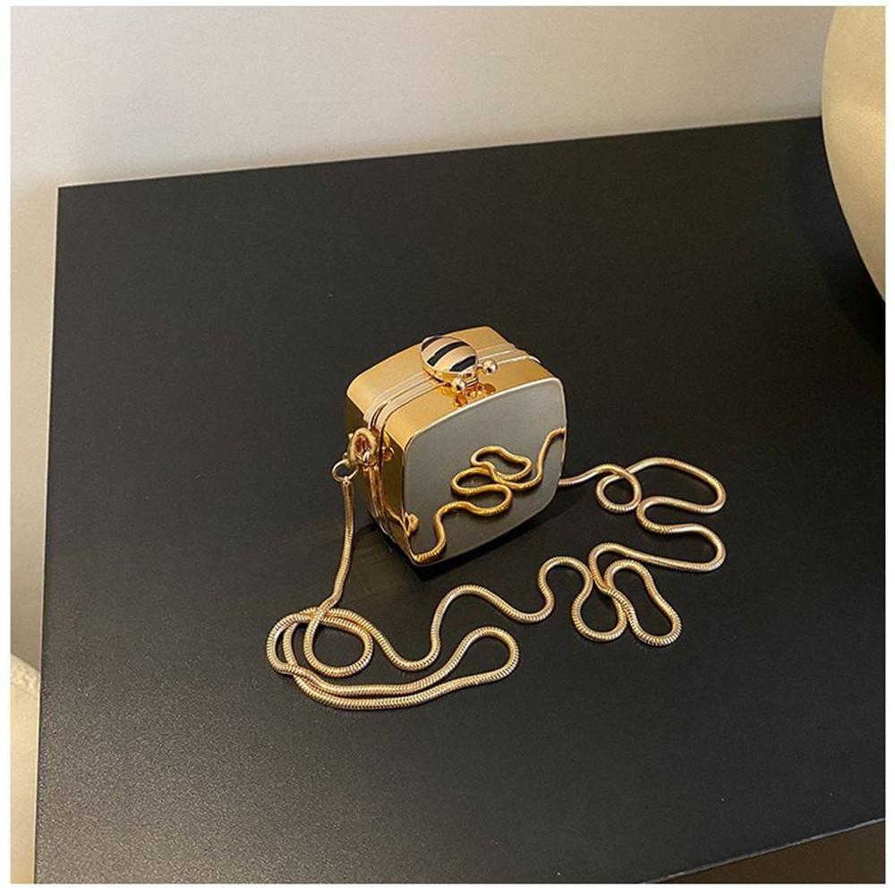 Womens Bags Metal Fashion Mini Square Bags 2023 Glossy Acrylic Chain Shoulder Crossbody Bags Small Headphone Evening Bags
Womens Bags Metal Fashion Mini Square Bags 2023 Glossy Acrylic Chain Shoulder Crossbody Bags Small Headphone Evening Bags