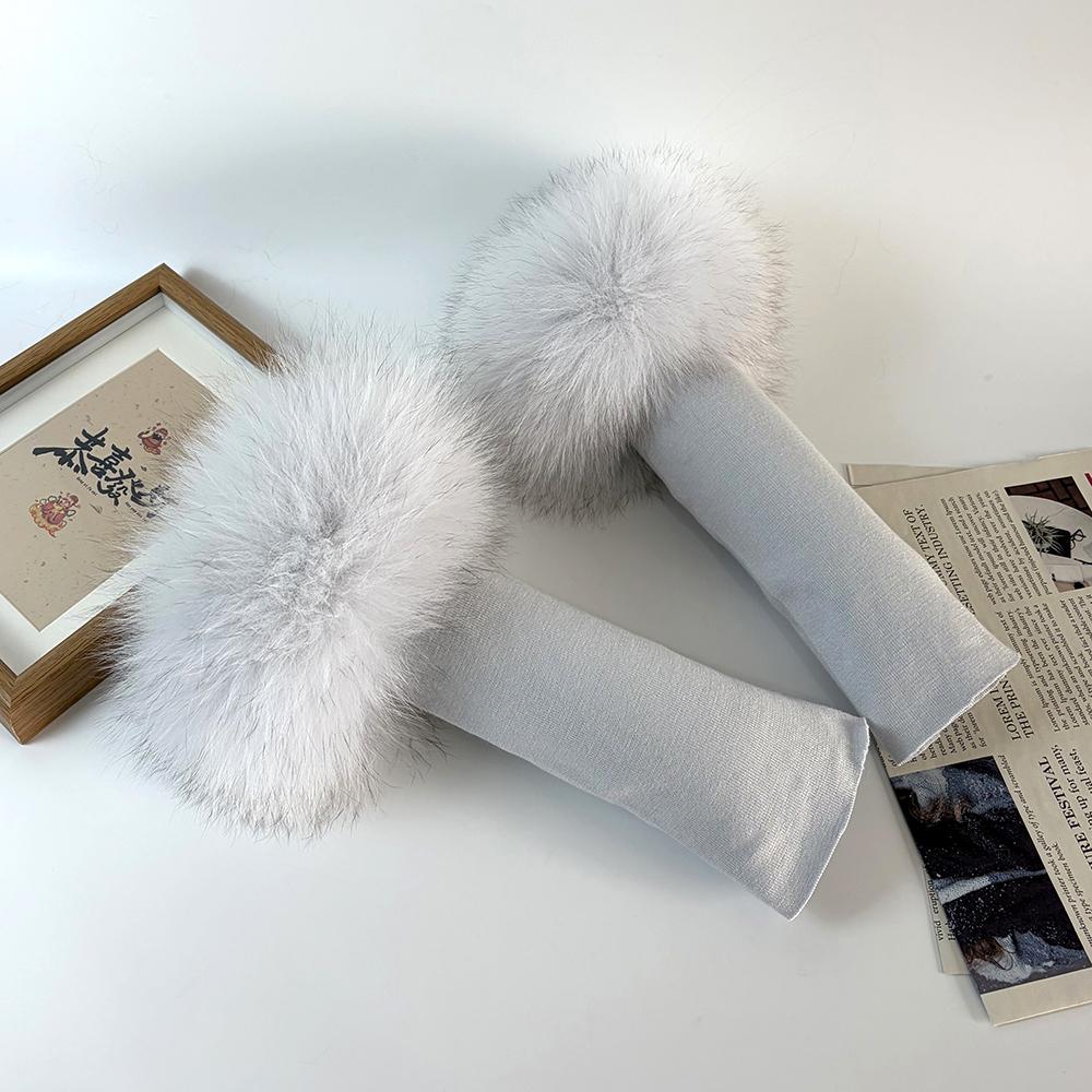 Fox fur sleeves, soft wrist protection, shoe cover decoration One size сірий
Fox fur sleeves, soft wrist protection, shoe cover decoration One size сірий