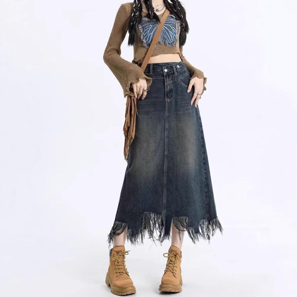 High-Waisted A-Line Denim Midi Skirt with Slit and Tassels for Women - Slimming Hip-Hugging Design for Spring and Autumn 2025. M: Height 155-165CM, Weight 95-108 lbs
High-Waisted A-Line Denim Midi Skirt with Slit and Tassels for Women - Slimming Hip-Hugging Design for Spring and Autumn 2025. M: Height 155-165CM, Weight 95-108 lbs