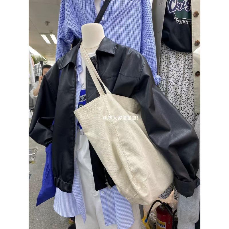Summer new red fried street bag simple large capacity wind shoulder bag student versatile shopping bag women
Summer new red fried street bag simple large capacity wind shoulder bag student versatile shopping bag women