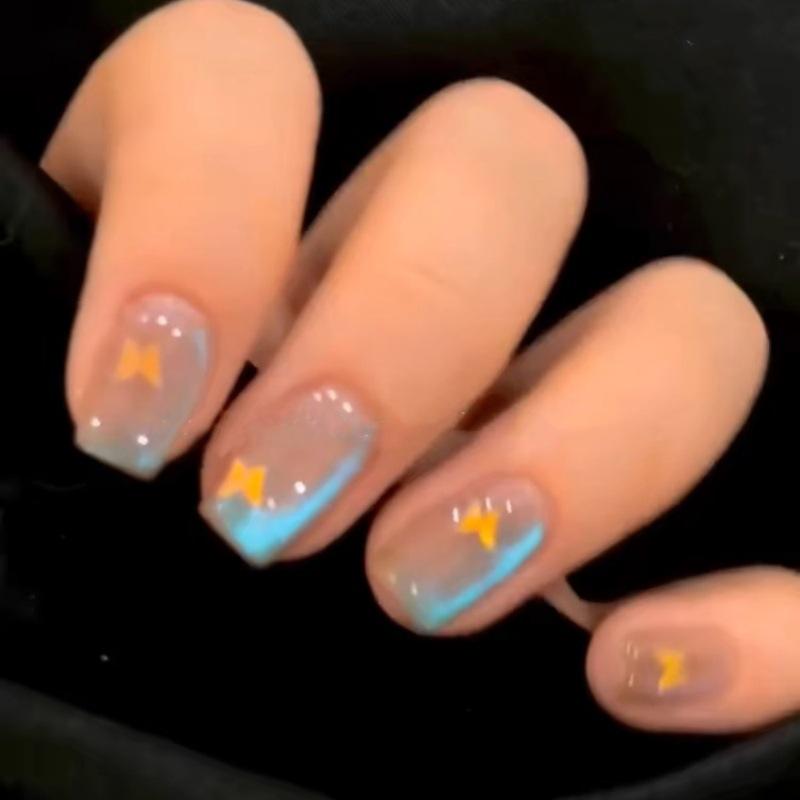 Short Blue Cat Eye Butterfly Press-on Nails with Removable Nail Art Stickers Butterfly Art - M
Short Blue Cat Eye Butterfly Press-on Nails with Removable Nail Art Stickers Butterfly Art - M