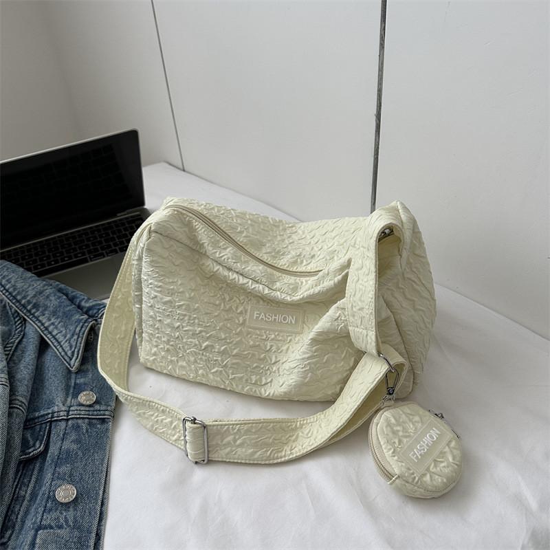 Modern Street Style Tote Bag Versatile Shoulder Bag Perfect For Daily Outings Without Pendant жовтий
Modern Street Style Tote Bag Versatile Shoulder Bag Perfect For Daily Outings Without Pendant жовтий