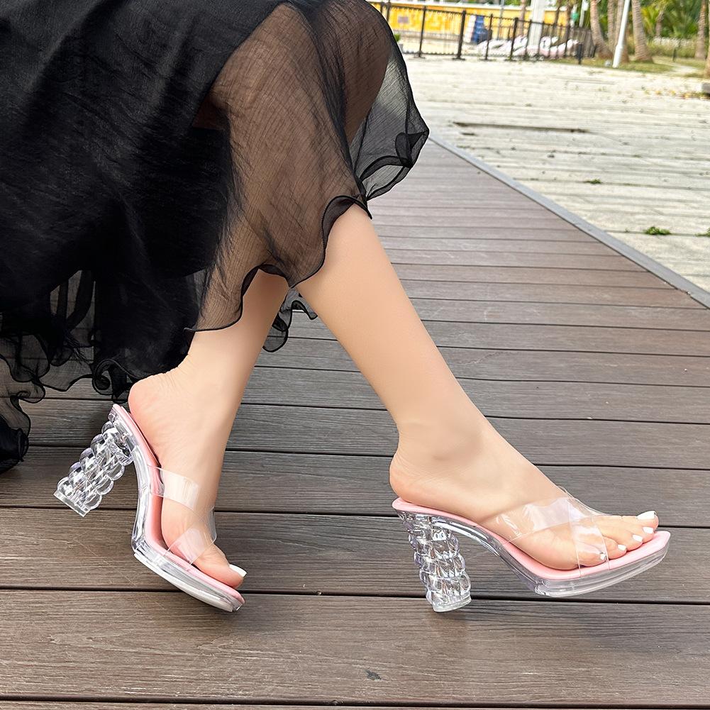 Sandals thick heel cross strap sandals model catwalk small transparent crystal pole dance large size women s shoes 35 білий
Sandals thick heel cross strap sandals model catwalk small transparent crystal pole dance large size women s shoes 35 білий