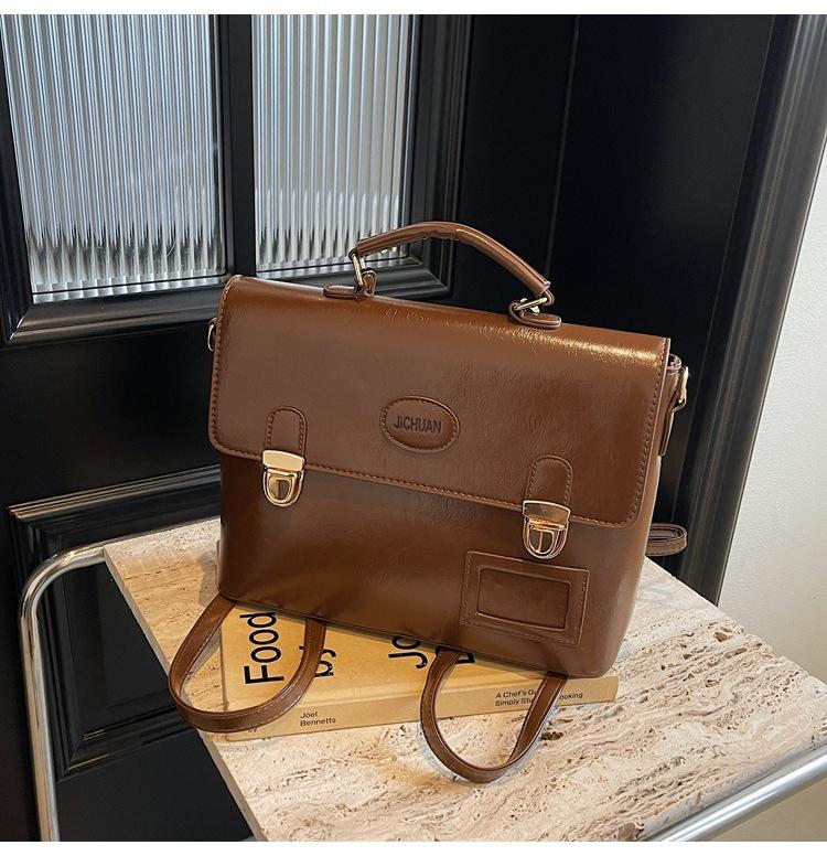 Backpack Women s Large Capacity New Casual Retro Portable Student School Bag Premium Travel Backpack коричневий
Backpack Women s Large Capacity New Casual Retro Portable Student School Bag Premium Travel Backpack коричневий