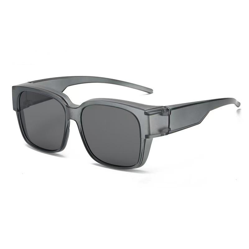 Set of glasses myopia sunglasses men s sunglasses women s polarized glasses driving fishing UV protection clip myopia sun protection new
Set of glasses myopia sunglasses men s sunglasses women s polarized glasses driving fishing UV protection clip myopia sun protection new