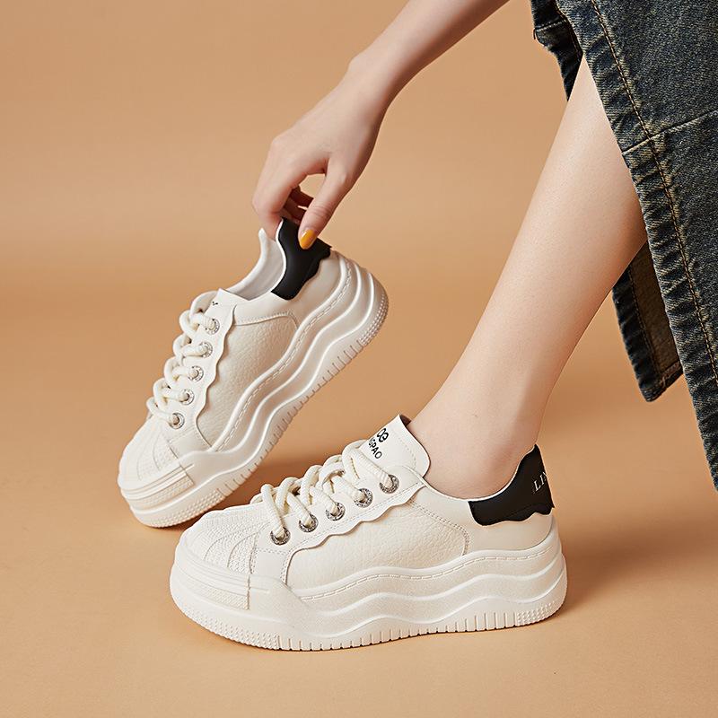 Little white shoes Internet celebrity spring and autumn new women s fashion board shoes sports and leisure trend thick sole heightening women s shoes 40
Little white shoes Internet celebrity spring and autumn new women s fashion board shoes sports and leisure trend thick sole heightening women s shoes 40