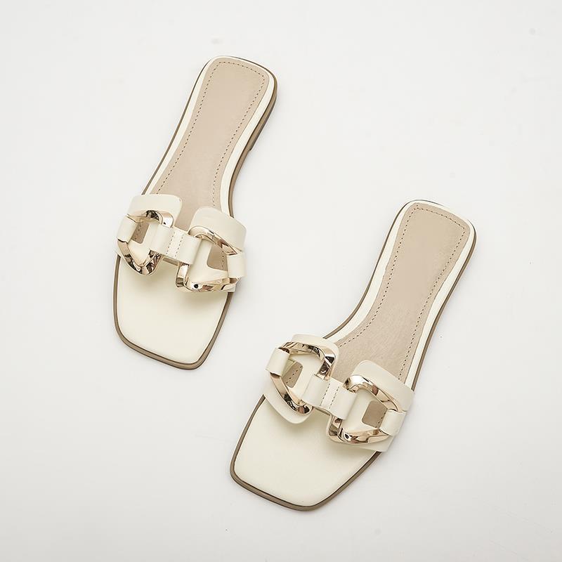 New flat-bottomed summer cool slippers for women, metal-decorated one-word sandals, flat-heeled foreign-style women s shoes 35
New flat-bottomed summer cool slippers for women, metal-decorated one-word sandals, flat-heeled foreign-style women s shoes 35