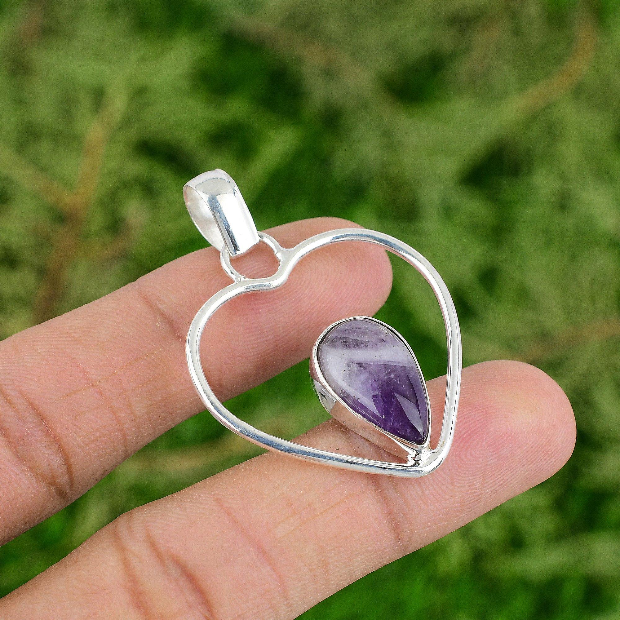 Friendship Day Sale 925 Silver Natural Chevron Amethyst Heart Pendant Jewelry
Friendship Day Sale 925 Silver Natural Chevron Amethyst Heart Pendant Jewelry