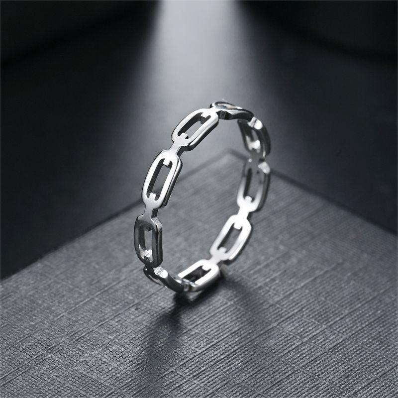 Stainless Steel Chain Link Ring Openwork Geometric Design Lightweight Durable Band for Everyday Wear and Special Occasions 6 серебряный
Stainless Steel Chain Link Ring Openwork Geometric Design Lightweight Durable Band for Everyday Wear and Special Occasions 6 серебряный
