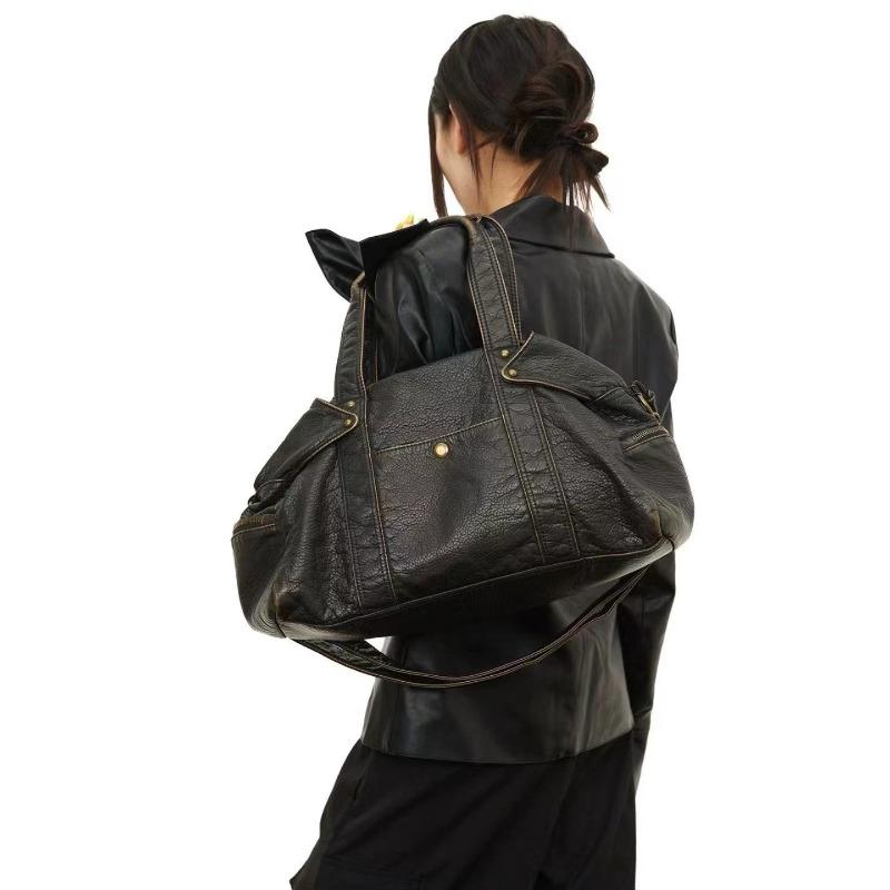 Fashion single shoulder washed tote bag large capacity Spice girl pu bag women s simple multi-pocket portable messenger bag
Fashion single shoulder washed tote bag large capacity Spice girl pu bag women s simple multi-pocket portable messenger bag